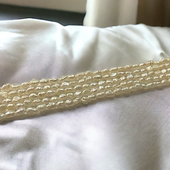 Lustrous 5-Strand Freshwater Pearl Necklace 18” - Picture 2 of 12